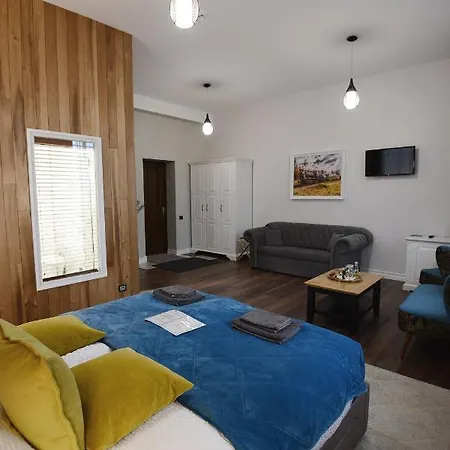 Bahnhofs Hotel *